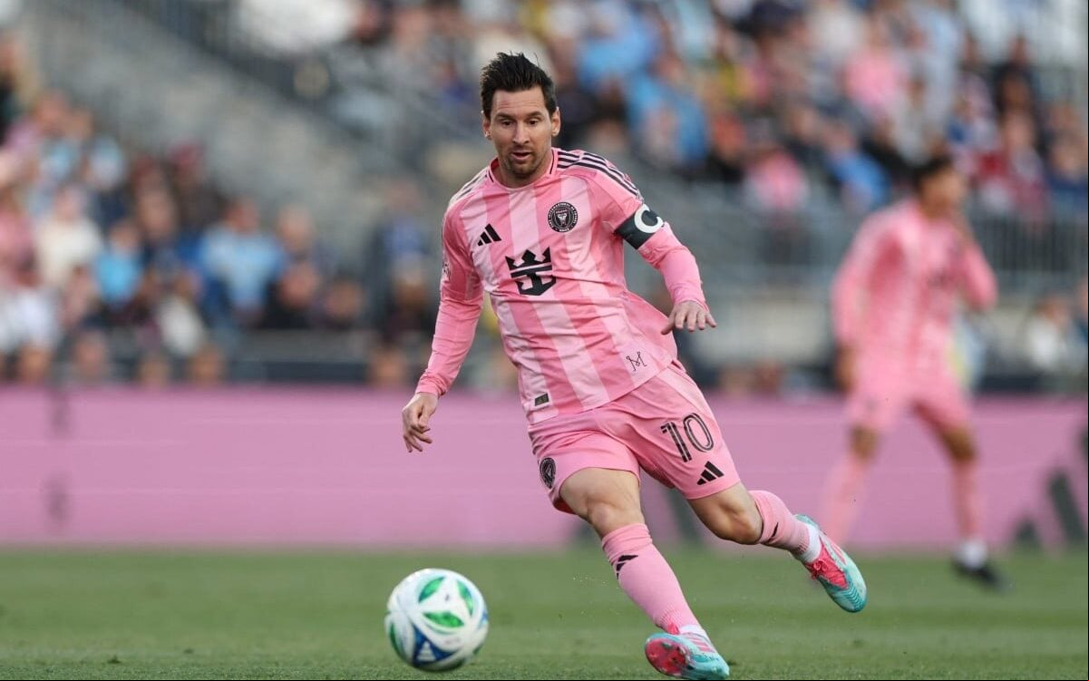 Messi em ação pelo Inter Miami (Foto:Scott Taetsch/Getty Images/AFP)