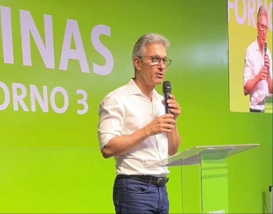 O governador Romeu Zema discursa em evento da Usiminas