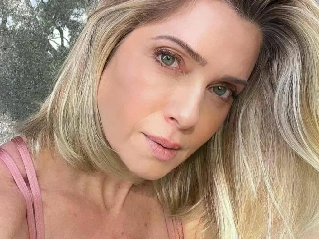 Letícia Spiller comove a web ao falar sobre a morte do pai