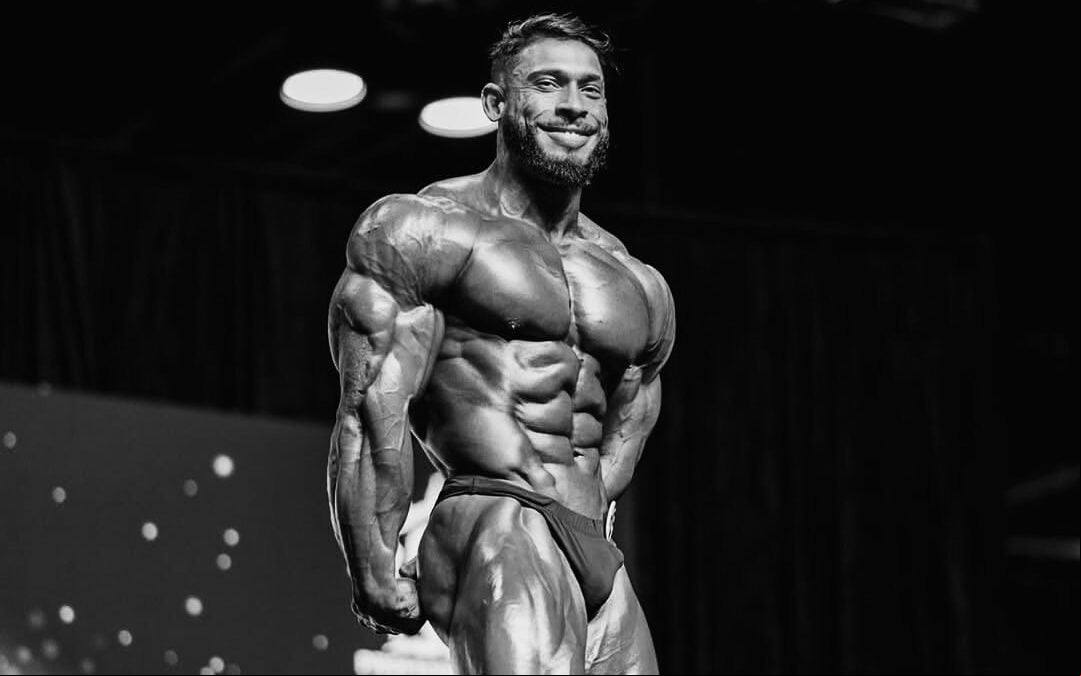 Ramon Dino no palco do Pittsburgh Pro (Foto: Reprodução/Instagram)