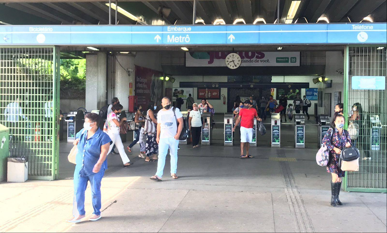 Greve no metrô de Belo Horizonte gera desgaste e gasto extra para usuários Greve no metrô de Belo Horizonte gera desgaste e gasto extra para usuários