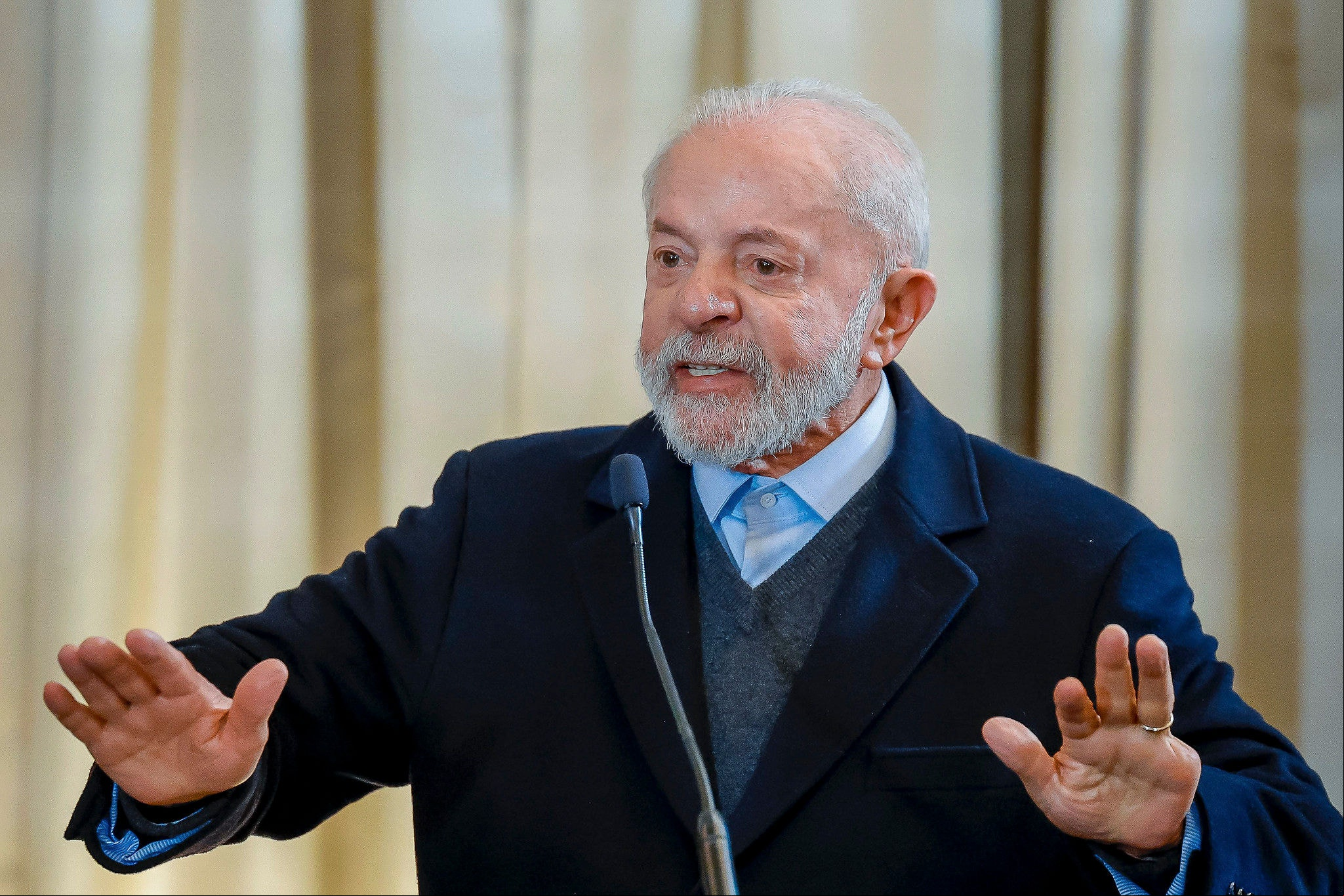 Lula participou de evento no Mato Grosso neste sábado (24) e retornou a Brasília logo em seguida