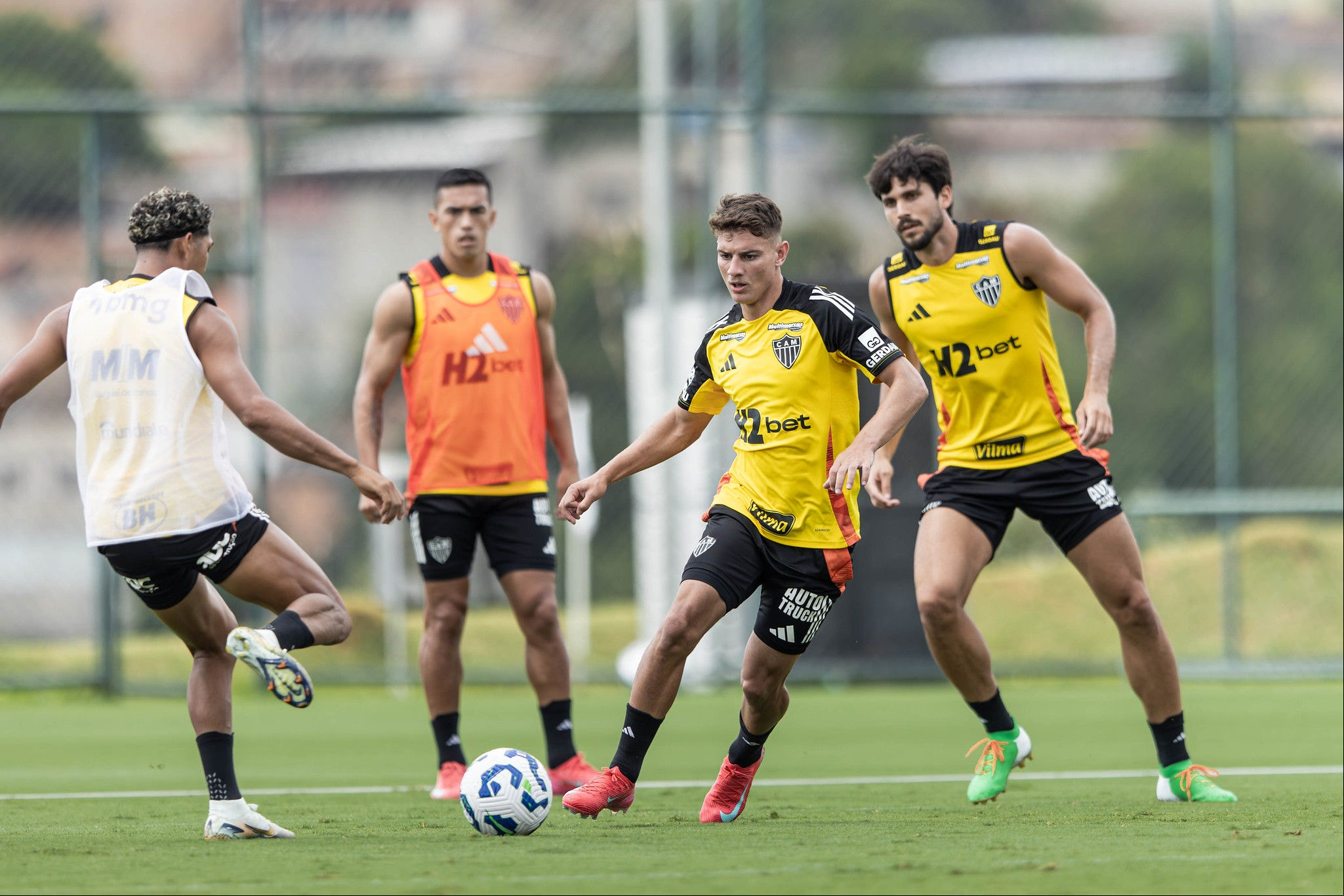 O lateral Natanael tem se destacado nos primeiros jogos do Atlético no ano