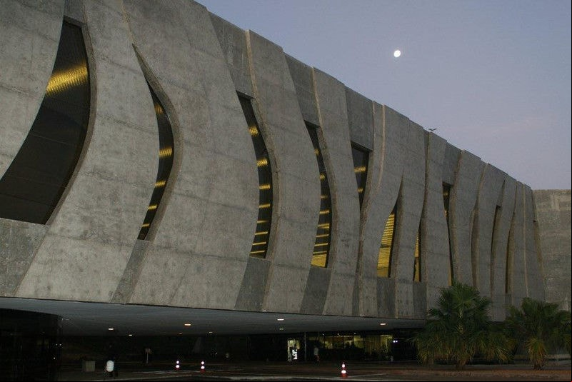 Fachada do STJ Composto de 33 ministros, o STJ tem hoje duas vagas abertas por aposentadorias de magistrados; saiba quem está nas listas tríplices