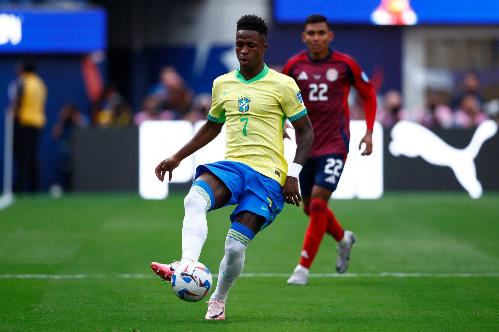Vini Jr. não teve boa atuação na partida contra a Costa Rica 