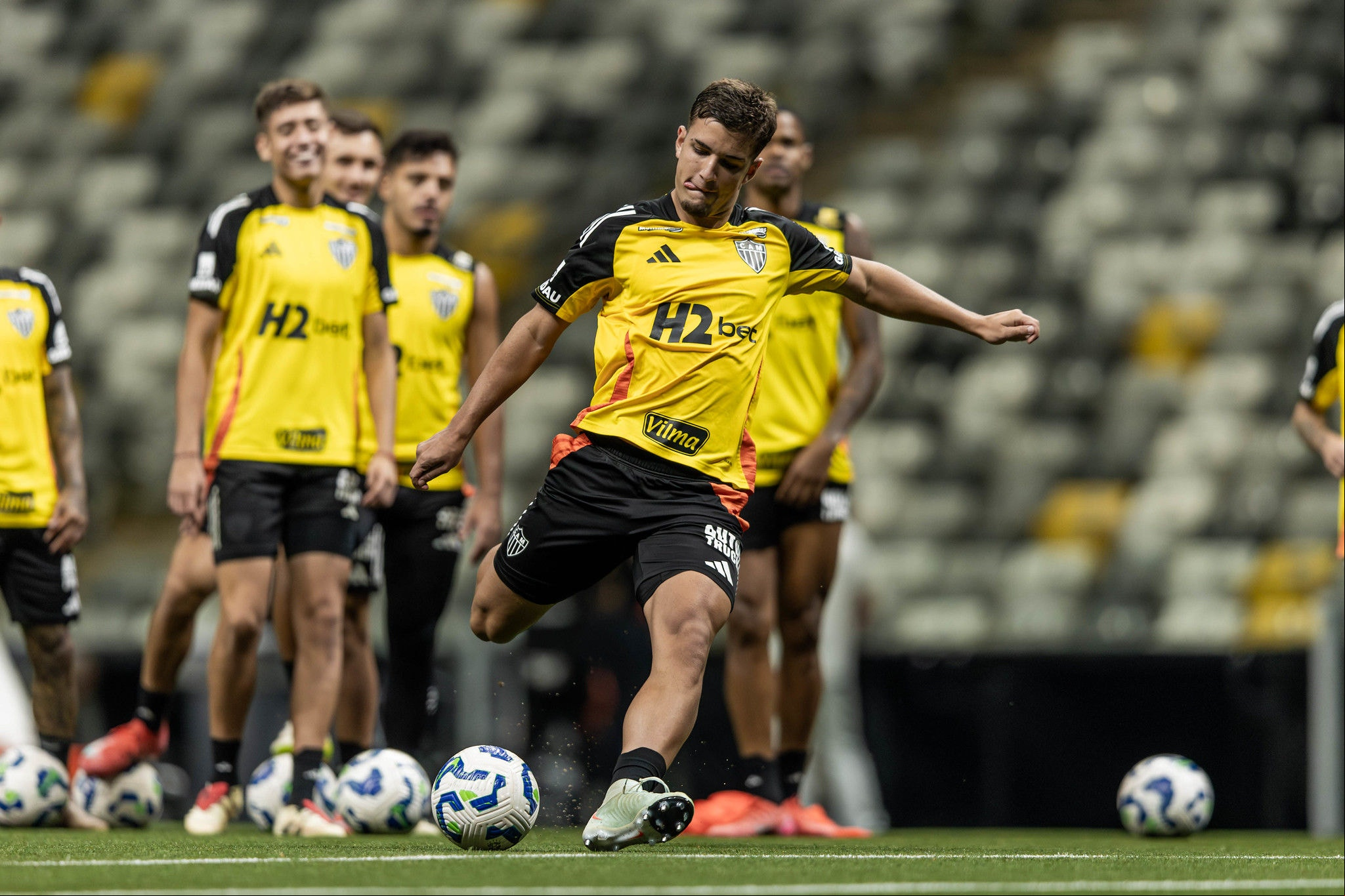 Iseppe em ação em treino na Arena MRV