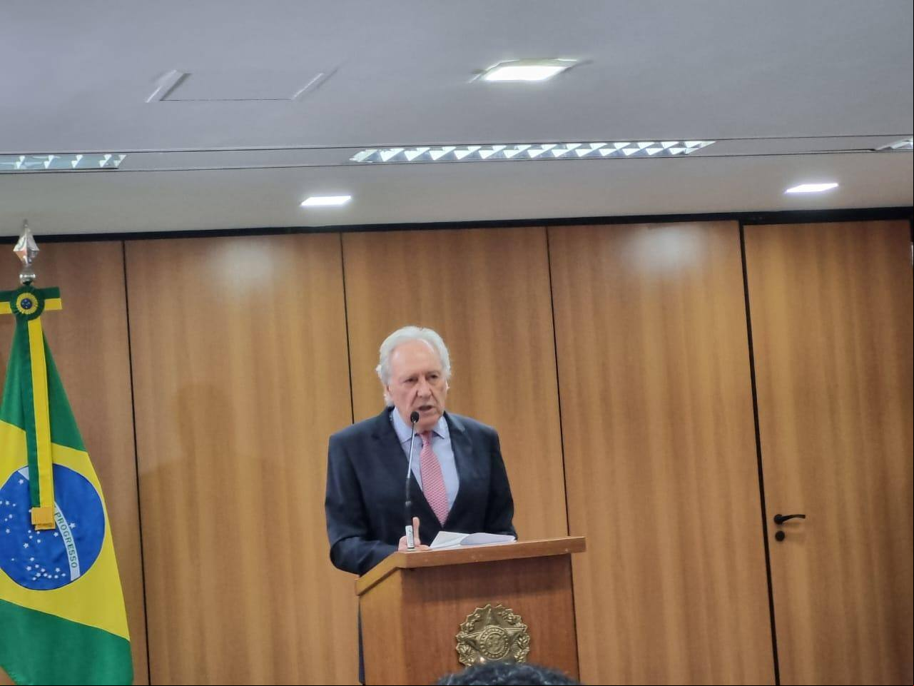 Ministro da Justiça e Segurança Pública (MJSP), Ricardo Lewandowski, durante coletiva de imprensa sobre o caso Marielle neste domingo (24)