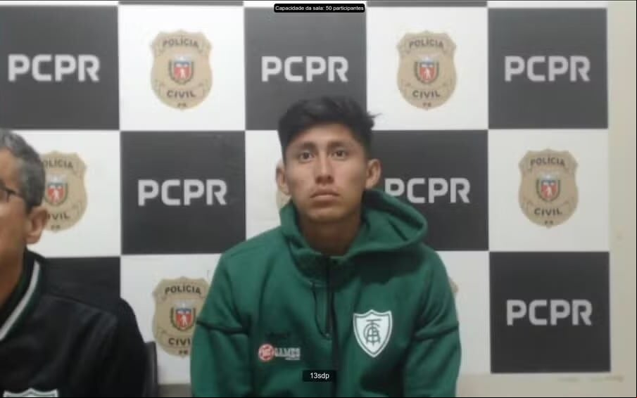 O jogador está suspenso no Brasil por 5 jogos