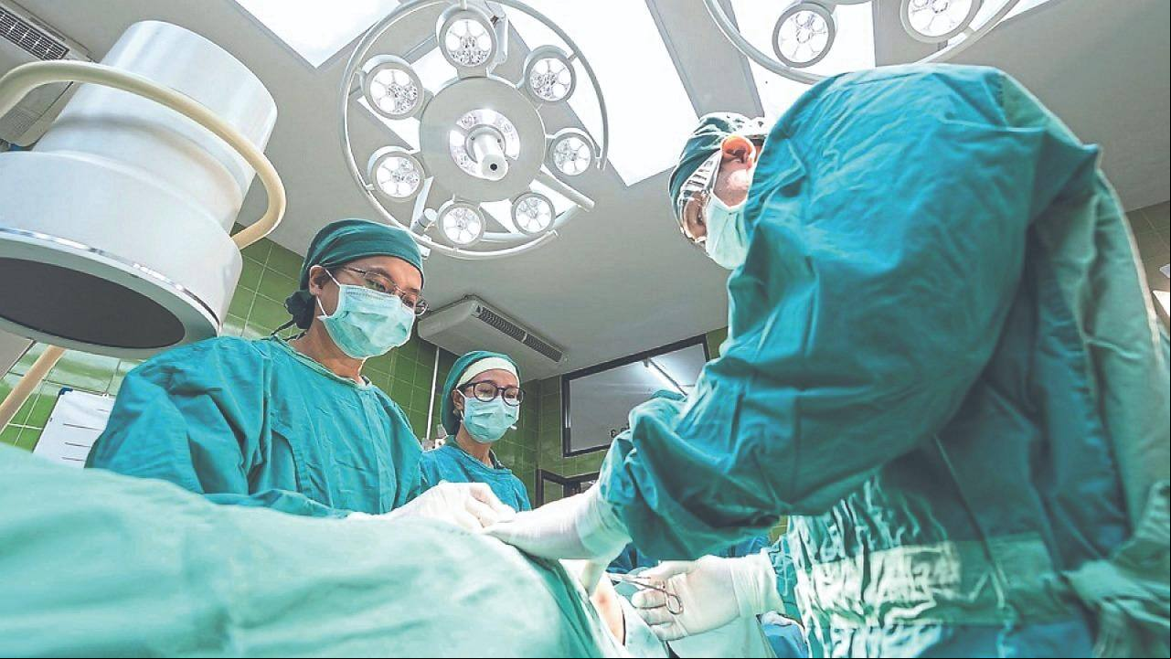 Falta de especialistas é desafio para reduzir tempo de espera para cirurgias eletivas 