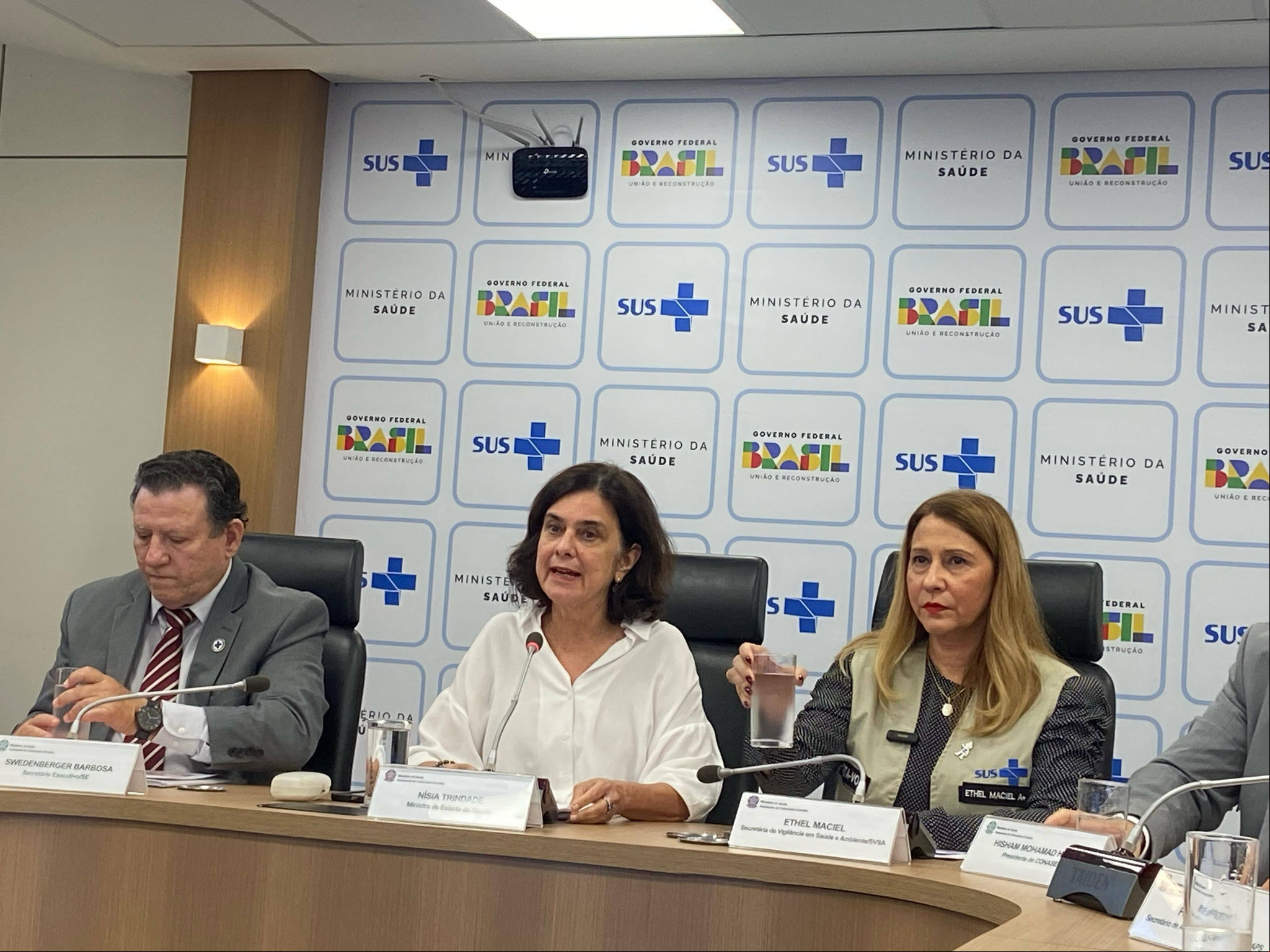 Coletiva do ministério da Saúde mobilizando para o 'Dia D' contra a dengue Coletiva do ministério da Saúde mobilizando para o 'Dia D' contra a dengue