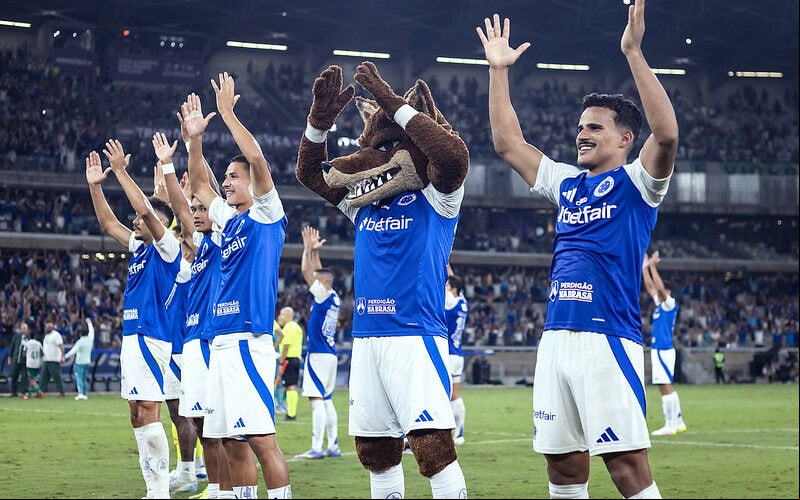 Lateral Kaiki foi um dos destaques do Cruzeiro na vitória sobre o Palmeiras, no Mineirão (Foto: Gustavo Aleixo/Cruzeiro)