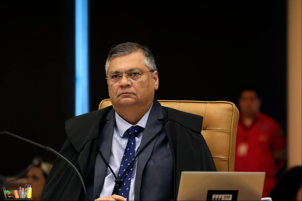 Ministro Flávio Dino na sessão plenária do Supremo Tribunal Federal (STF) Ministro Flávio Dino na sessão plenária do Supremo Tribunal Federal (STF)