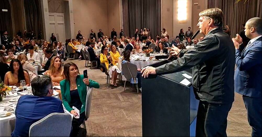 Presidente Jair Bolsonaro participou do "Almoço Brasil de Ideias MULHER" em São Paulo (SP), nesta segunda-feira (25)